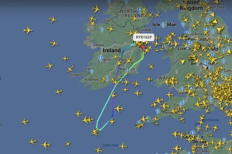 Ryanair Pressurisation Fault Causes Flight FR10 to Reroute to Dublin