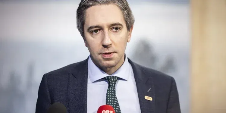 simon harris