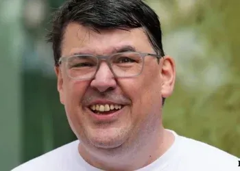father ted creator graham linehan convicted of criminal damage but acquitted of harassment