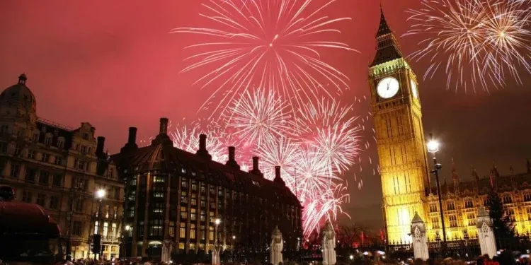 ireland welcomes 2026 dazzling fireworks and record crowds for new year’s festival