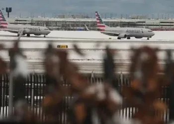 winter storm devin batters us northeast over 1,800 flights cancelled