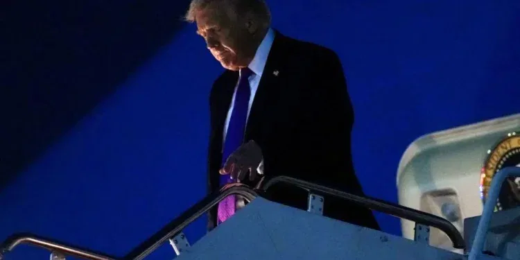 Trump Calls for Global Help to Reopen the Strait of Hormuz