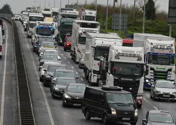 Blockades Ease as Negotiators Head to Government Buildings