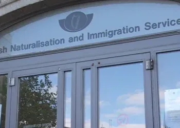 Irish Immigration Service Halts Postal Receipt Letters to Tackle Application Backlogs