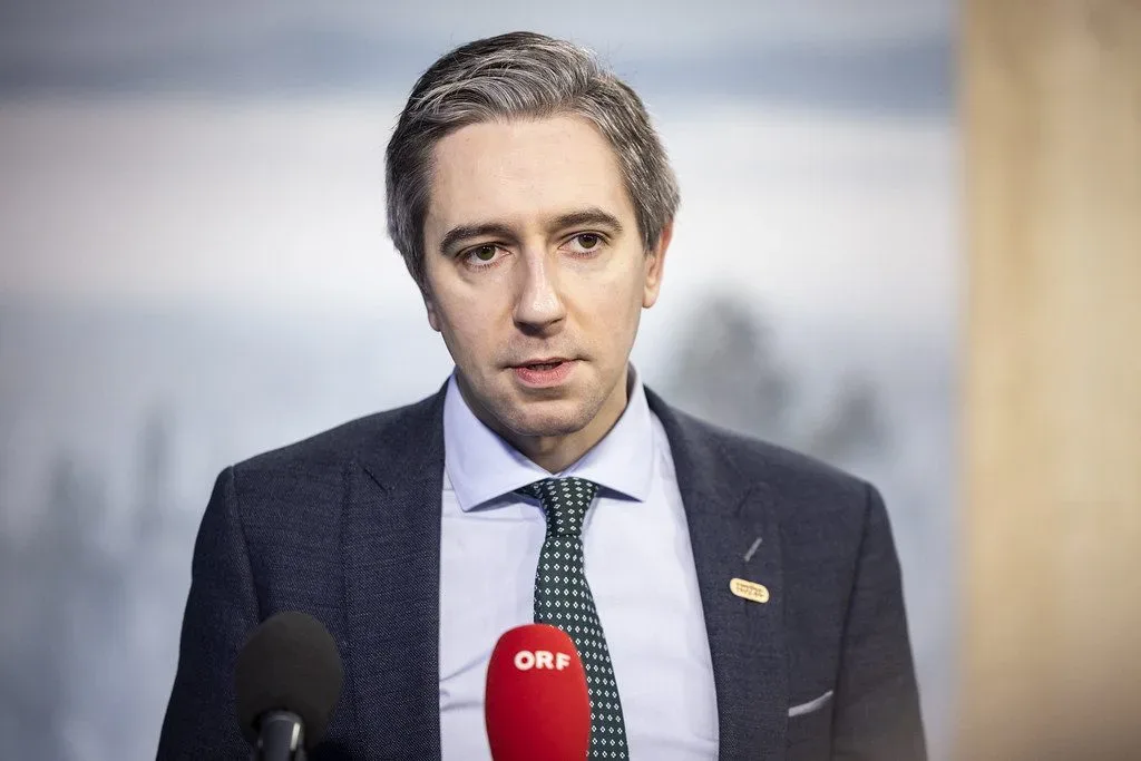 simon harris