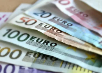 Irish Government to Increase Tax Cut-Off by €2,000