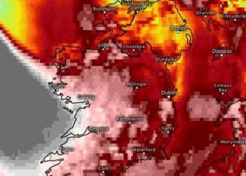 storm Éowyn sparks red alert severe winds and coastal flooding threaten ireland