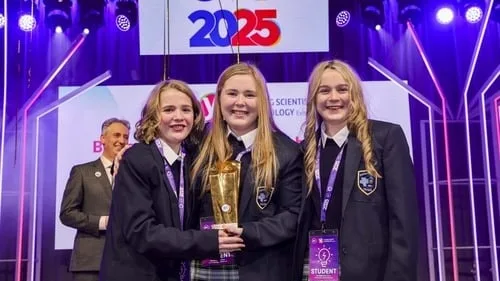 three sisters from tralee win bt young scientist exhibition with innovative medical app