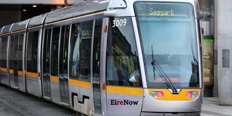 luas train suspended1
