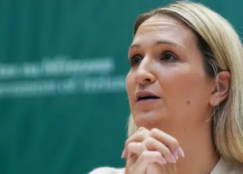 Helen McEntee says public sector strikes would not ‘benefit anybody’ as 24-hour school shutdown approaches on October 14
